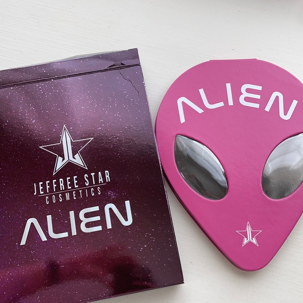 Jeffree Star Alien Palette